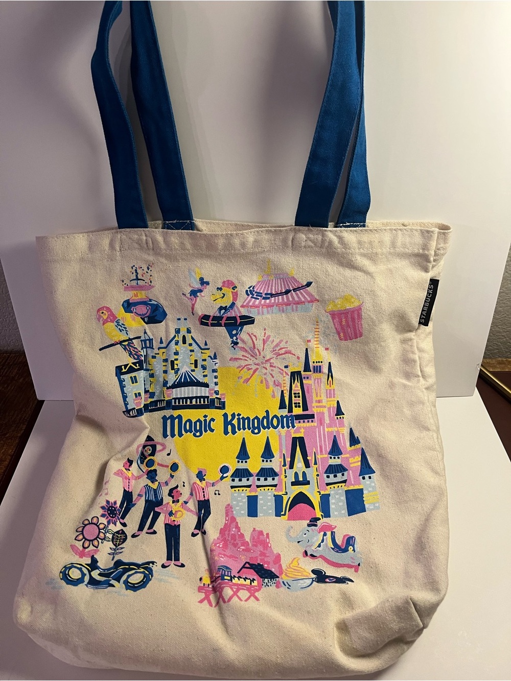 STARBUCKS ( DISNEY) TOTE Bag 🎩🎩🎩🎩🎩🎩🎩🎩🎩🎩🎩🎩